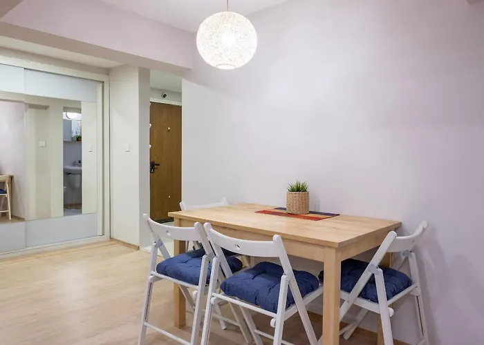 & Beautiful - Perfect Location By Flat Mаnager Lejlighed *